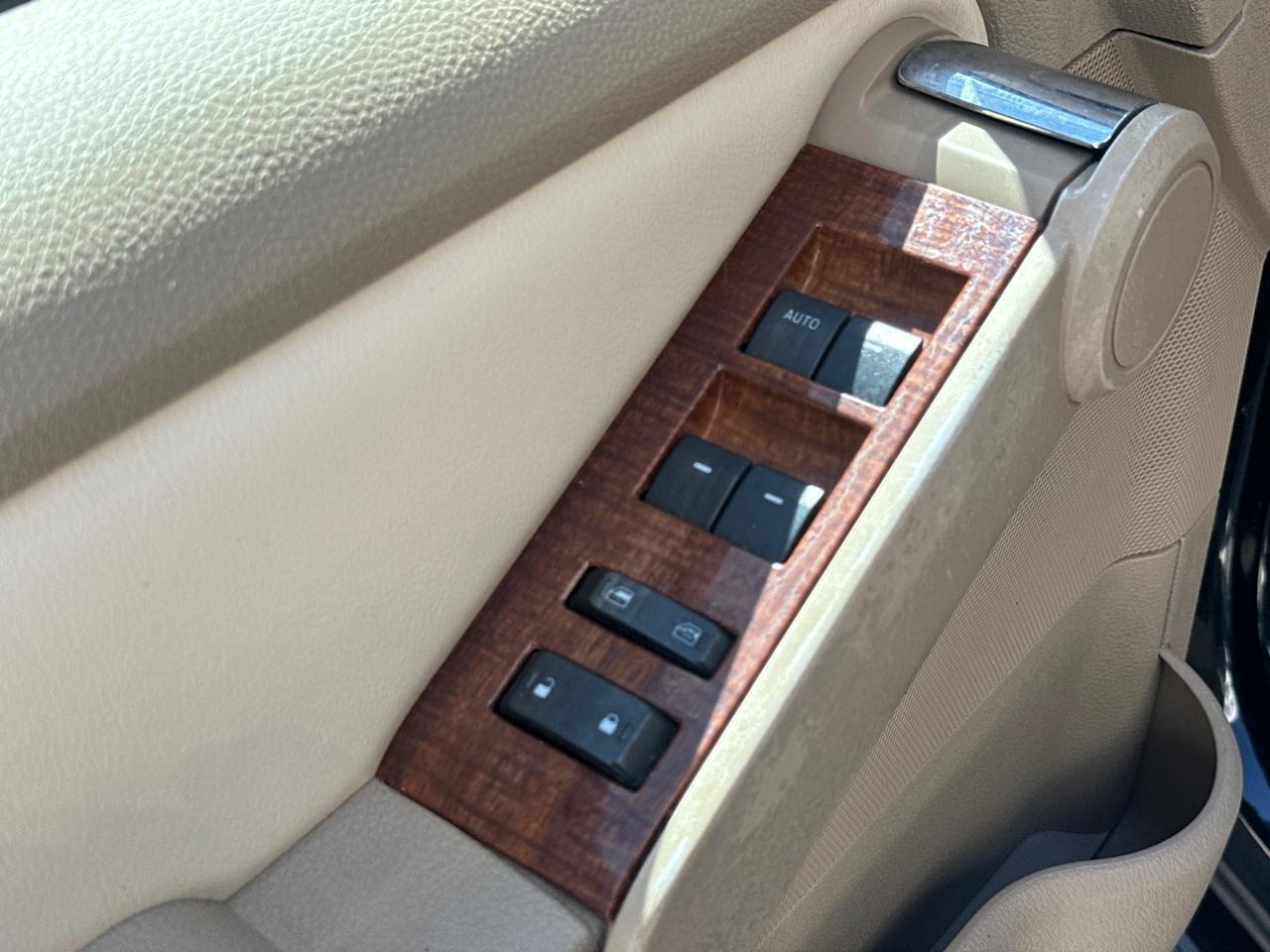 2010 Ford Explorer Eddie Bauer LOW MILES 66,415 1 OWNER Pompano Beach FL