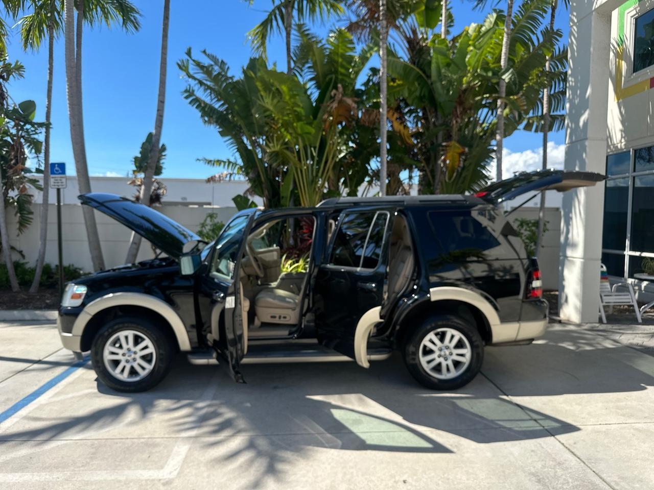 2010 Ford Explorer Eddie Bauer LOW MILES 66,415 1 OWNER Pompano Beach FL