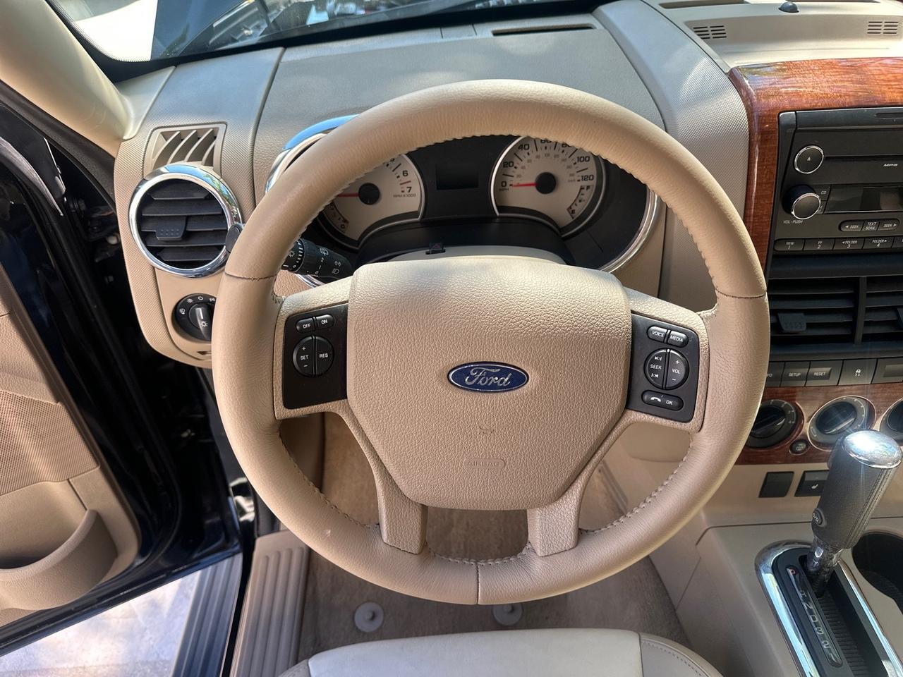 2010 Ford Explorer Eddie Bauer LOW MILES 66,415 1 OWNER Pompano Beach FL