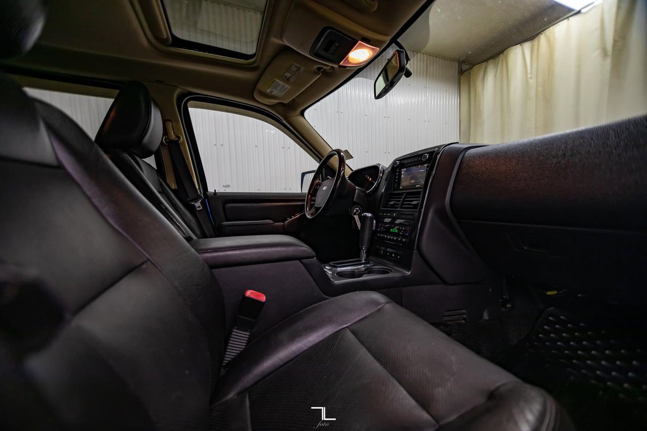 2010 Ford Explorer Sport Trac AWD Adrenalin Leather Roof Nav Red Deer AB