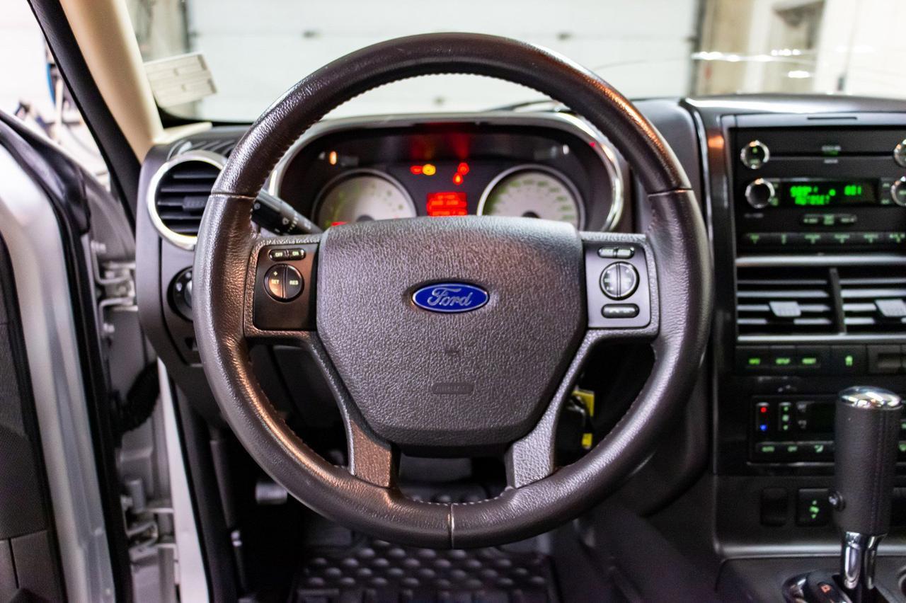 2010 Ford Explorer Sport Trac AWD Adrenalin Leather Roof Red Deer AB