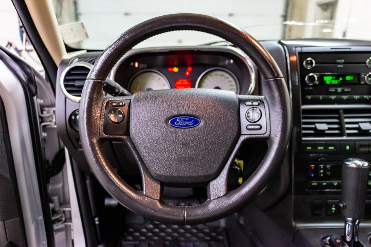 2010 Ford Explorer Sport Trac AWD Adrenalin Leather Roof Red Deer AB