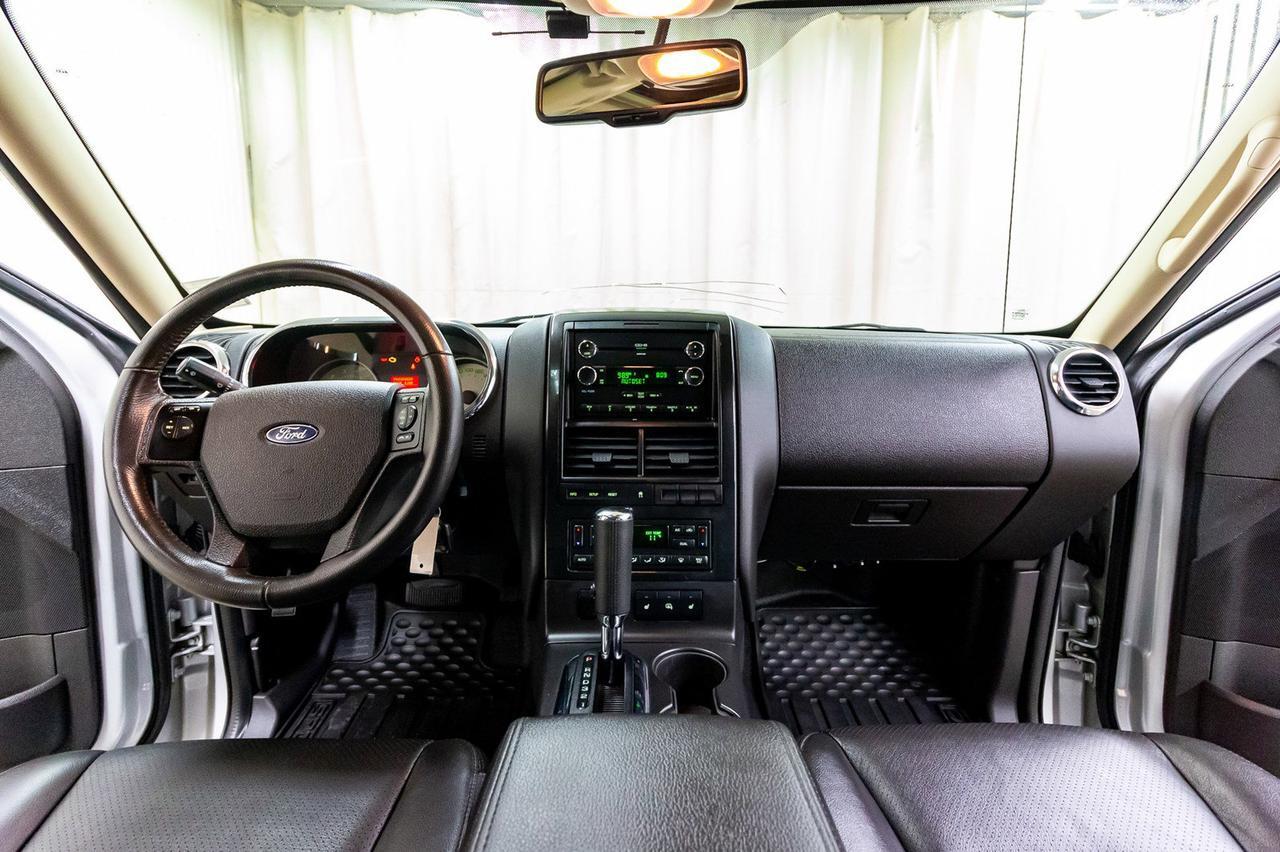 2010 Ford Explorer Sport Trac AWD Adrenalin Leather Roof Red Deer AB