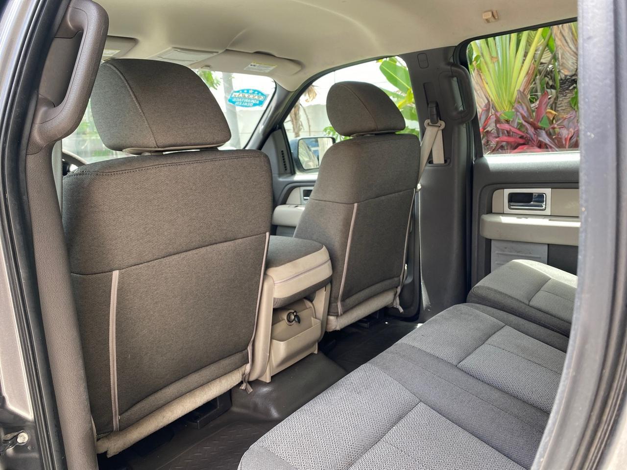 2010 Ford F-150 4 DR CREW XL LOW MILES 34,625 Pompano Beach FL
