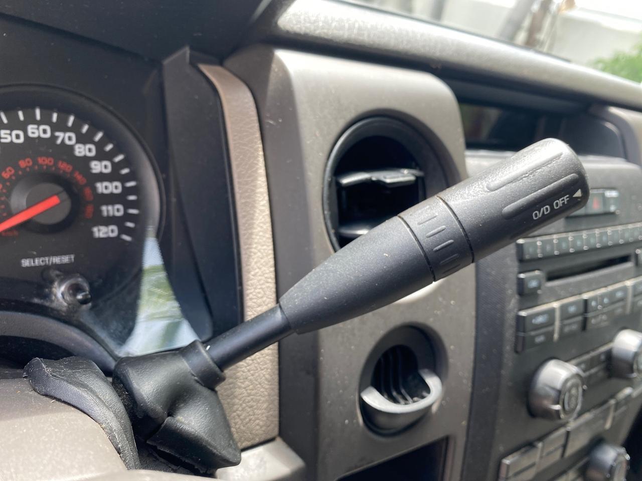 2010 Ford F-150 4 DR CREW XL LOW MILES 34,625 Pompano Beach FL