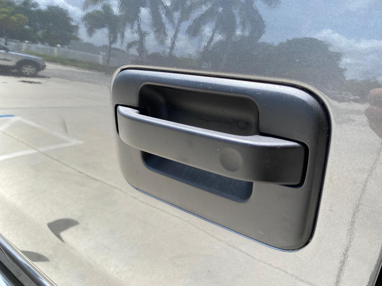 2010 Ford F-150 4 DR CREW XL LOW MILES 34,625 Pompano Beach FL