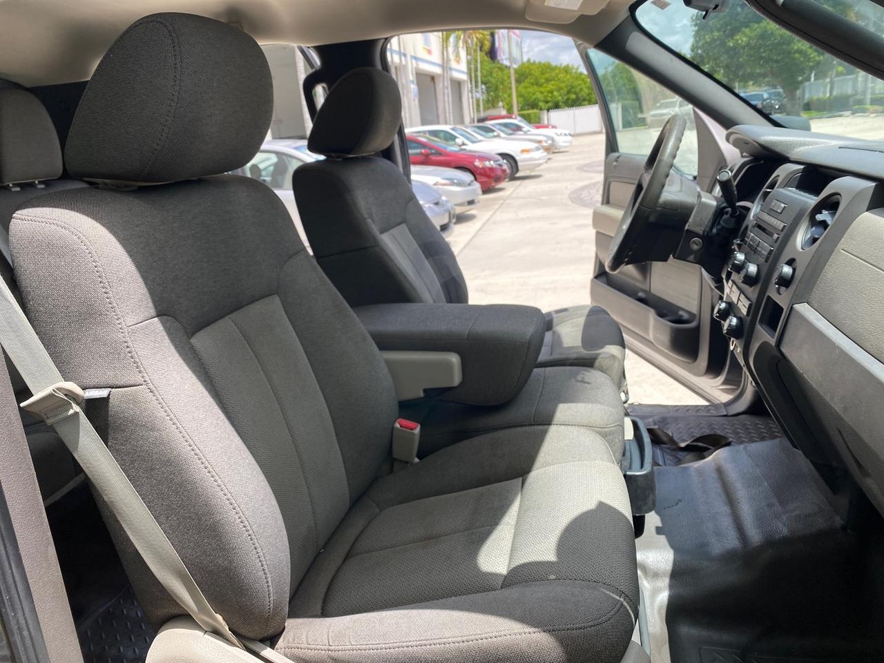 2010 Ford F-150 4 DR CREW XL LOW MILES 34,625 Pompano Beach FL
