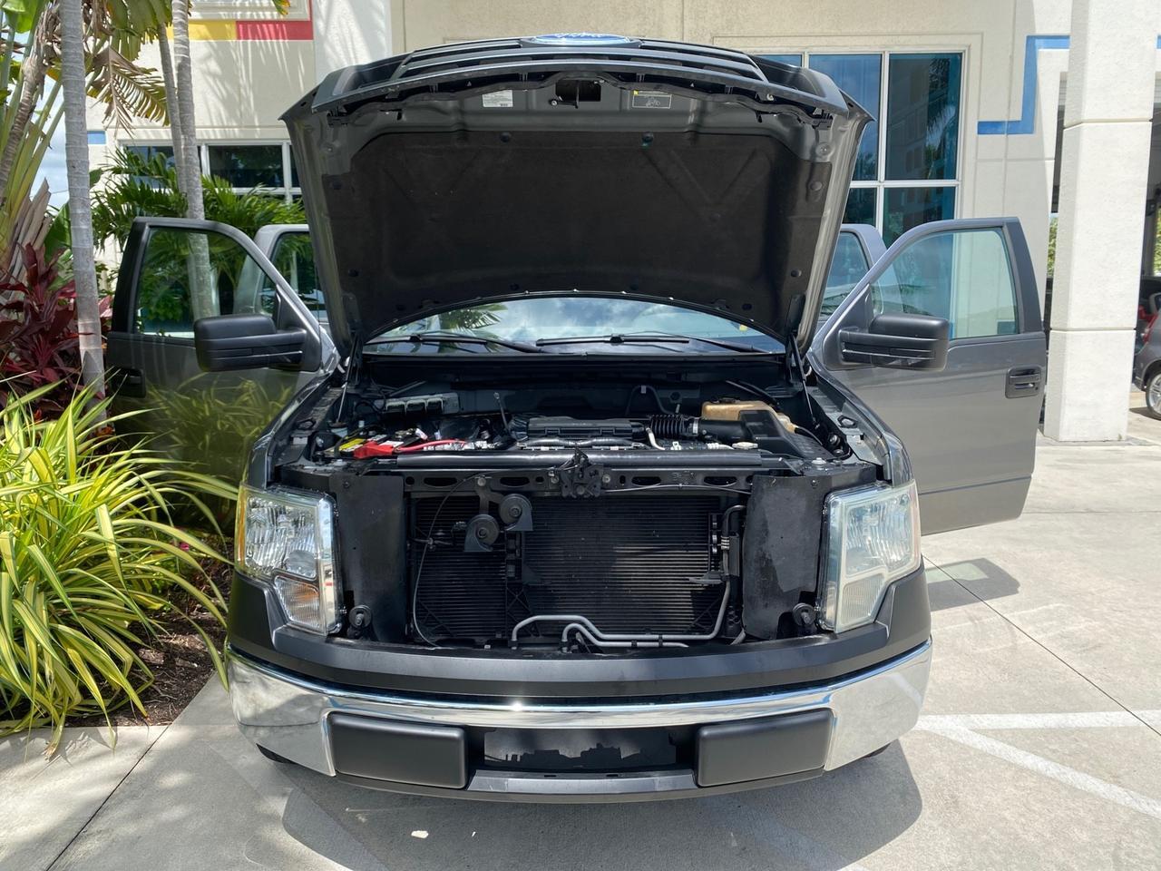 2010 Ford F-150 4 DR CREW XL LOW MILES 34,625 Pompano Beach FL