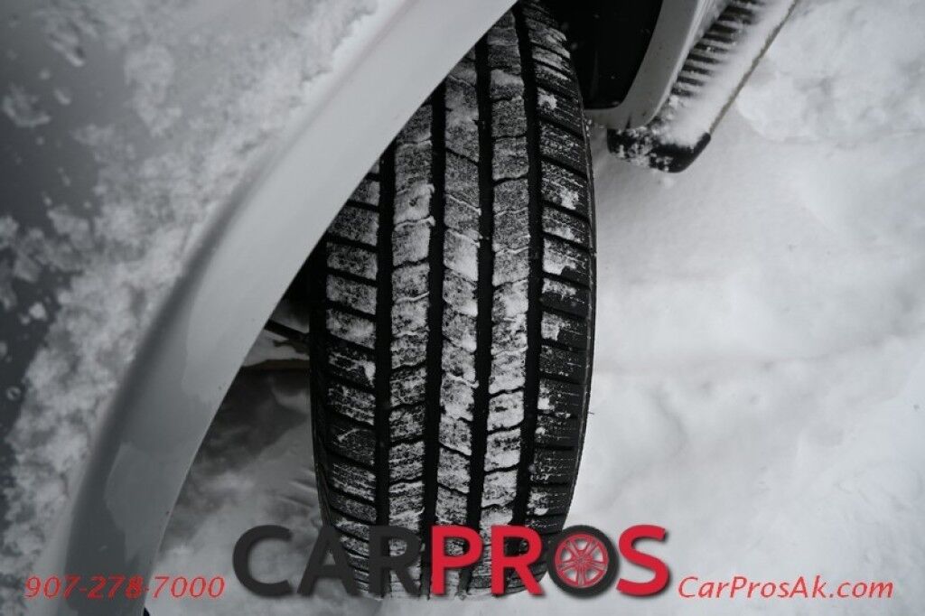 2010 Ford F-150 Lariat - 5.4L V8 - 4X4 - Auto Start - Power Leather Heated/Cooled Seats - Power Moonroof - Rear View Camera - Rear Part Assist - Power Heated Side Mirrors - Bed Liner - Tow Package - 1 Owner Anchorage AK