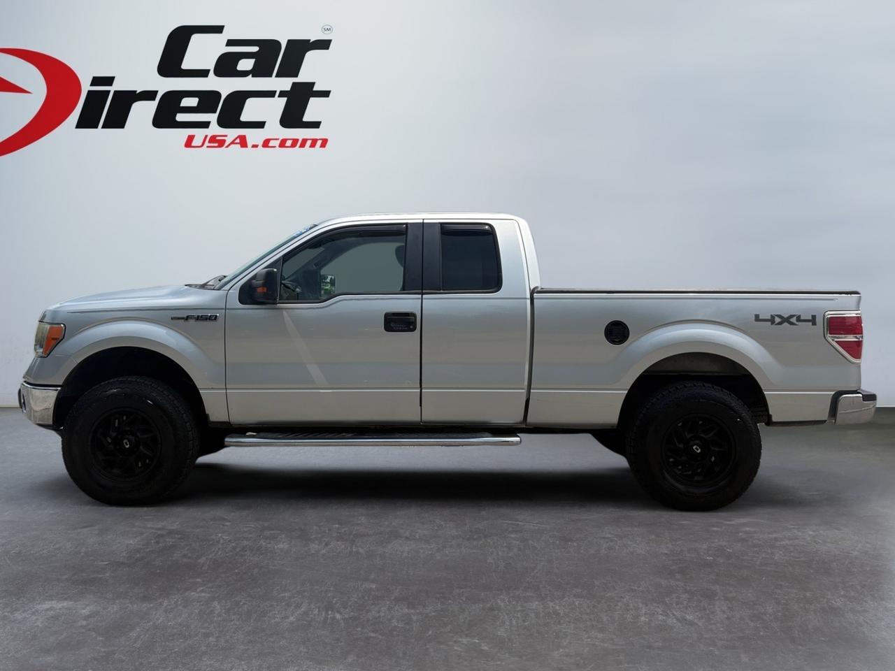 2010 Ford F-150 XLT, RUNNING BOARDS, TOW PACKAGE, LIFTED, AUX PORT, KEYLESS ENTRY, POWER MIRRORS WITH TURN SIGNALS, LOW MILES, CLEAN CARFAX, THIS TRUCK IS STILL READY TO RIDE!