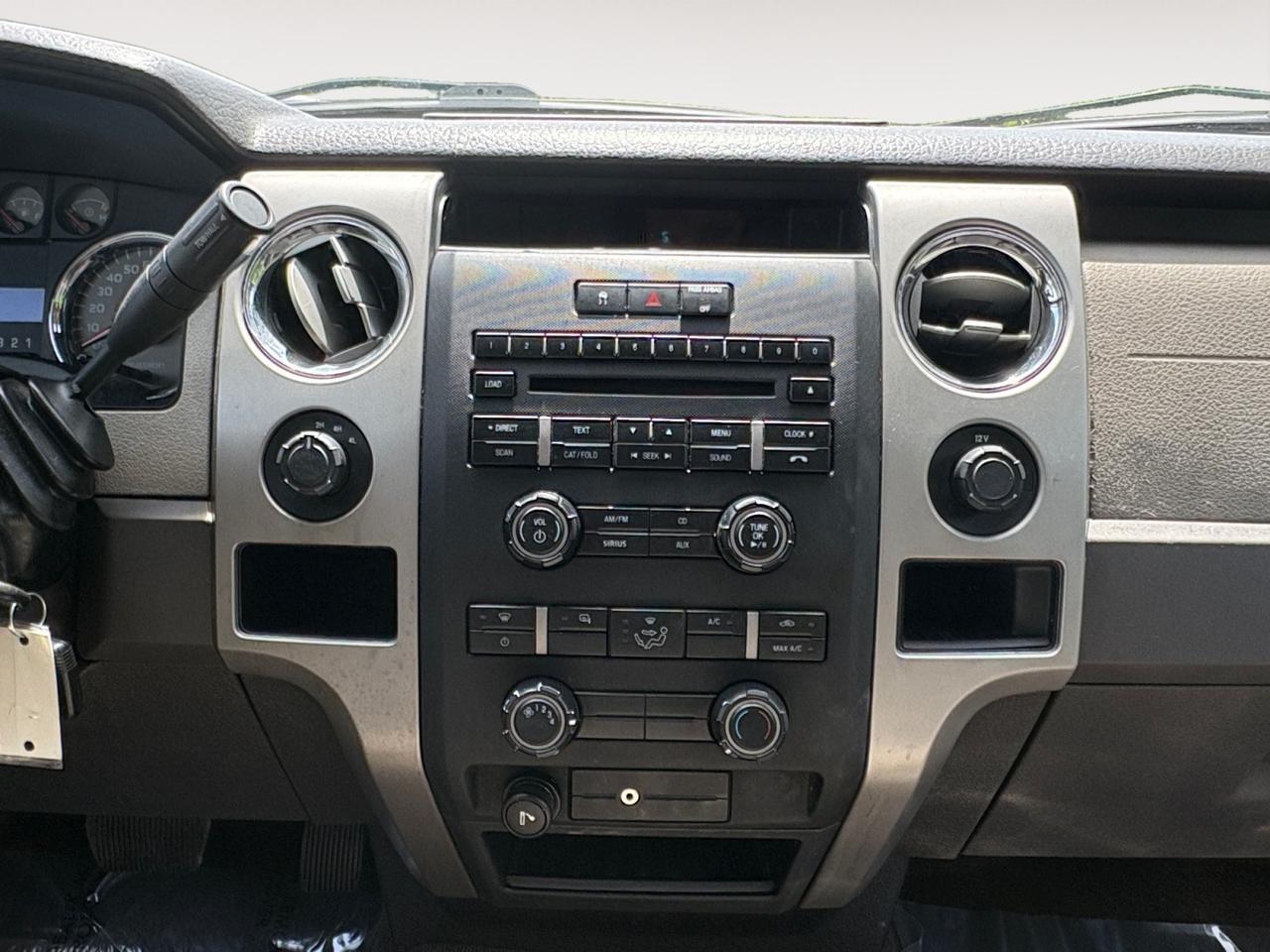 2010 Ford F-150 XLT, RUNNING BOARDS, TOW PACKAGE, LIFTED, AUX PORT, KEYLESS ENTRY, POWER MIRRORS WITH TURN SIGNALS, LOW MILES, CLEAN CARFAX, THIS TRUCK IS STILL READY TO RIDE! Virginia Beach VA