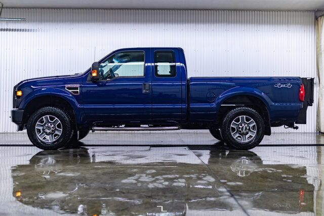 2010 Ford F-250 4x4 Super Cab XL Tommy Gate Red Deer AB