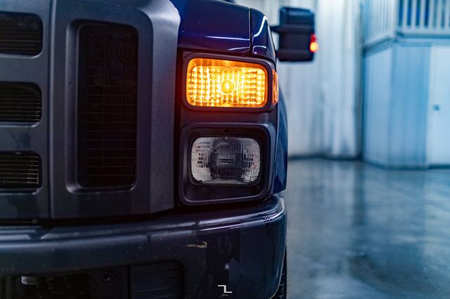 2010 Ford F-250 4x4 Super Cab XL Tommy Gate Red Deer AB