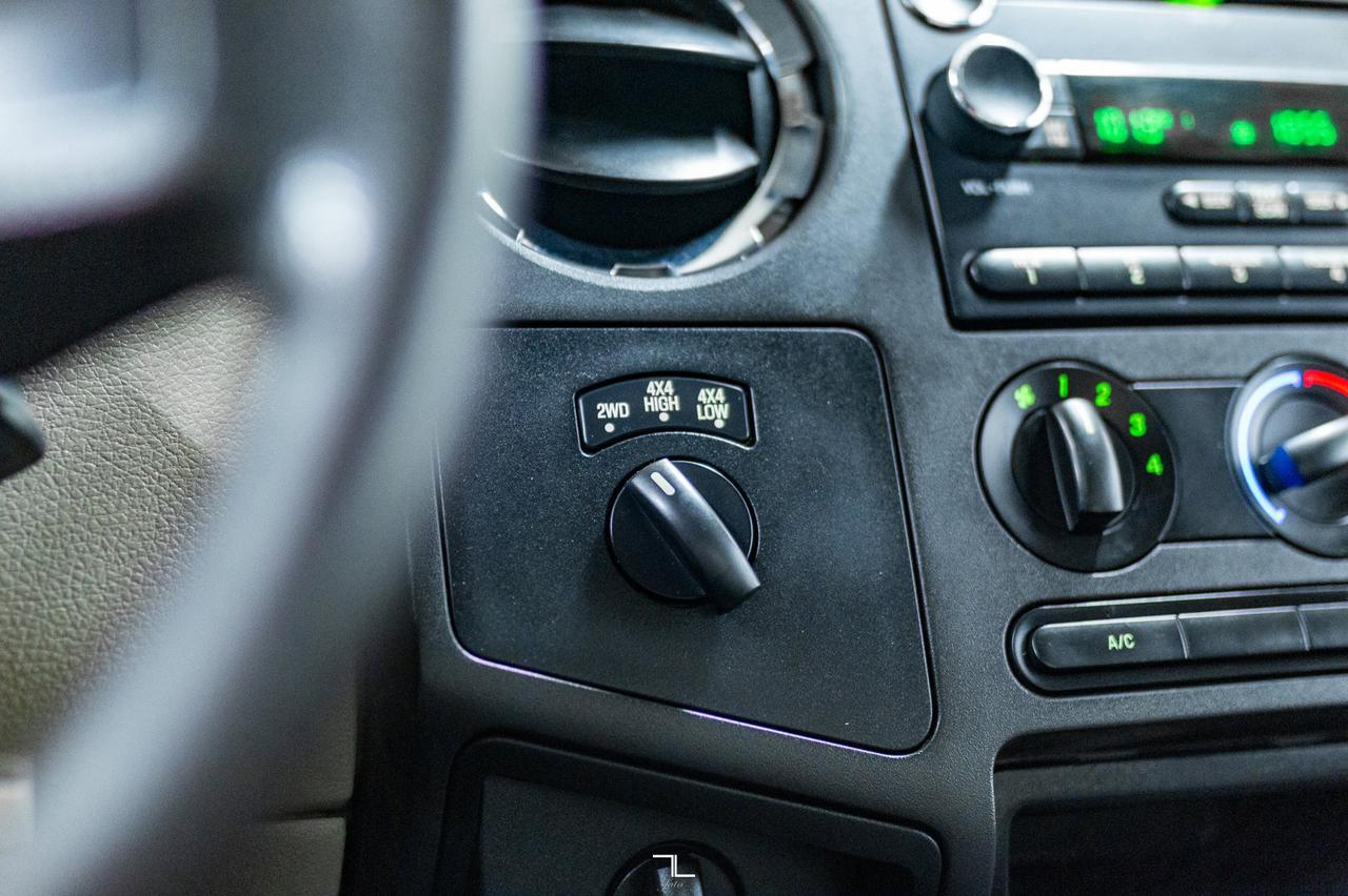 2010 Ford F-250 4x4 Super Cab XLT Longbox Red Deer AB