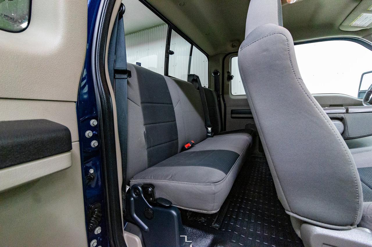 2010 Ford F-250 4x4 Super Cab XLT Longbox Red Deer AB