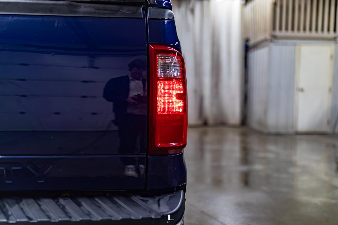2010 Ford F-250 4x4 Super Cab XLT PSeat Red Deer AB