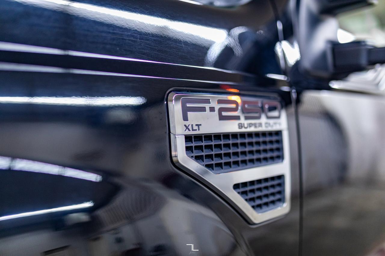 2010 Ford F-250 4x4 Super Cab XLT Short Box Red Deer AB