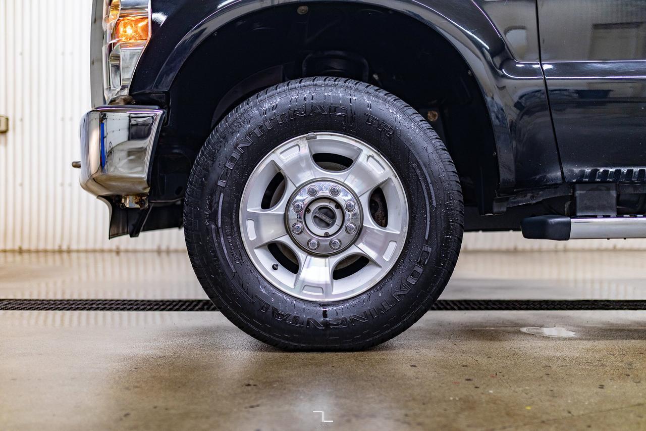 2010 Ford F-250 4x4 Super Cab XLT Short Box Red Deer AB