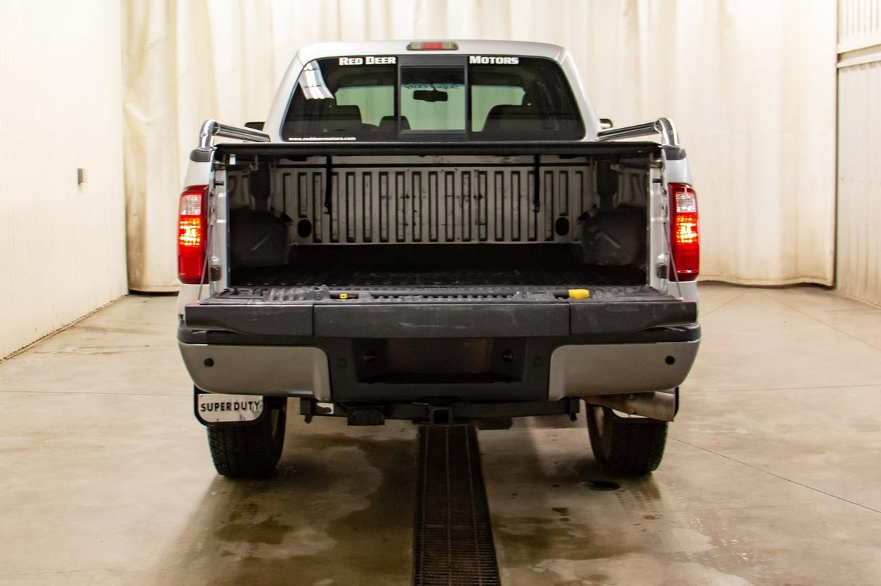 2010 Ford F-350 4x4 Crew Cab Cabela&apos;s Diesel Leather Roof Nav Red Deer AB