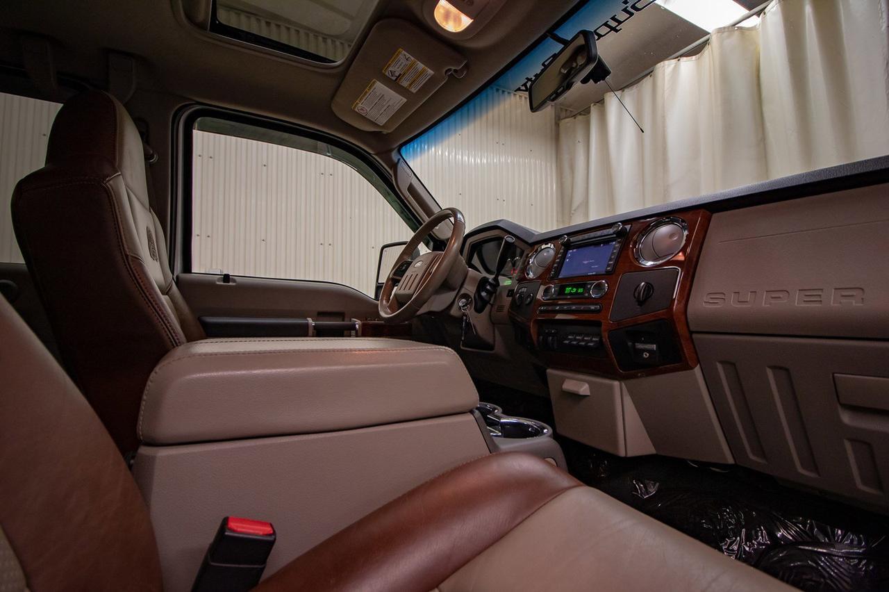 2010 Ford F-350 4x4 Crew Cab Cabela&apos;s Diesel Leather Roof Nav Red Deer AB