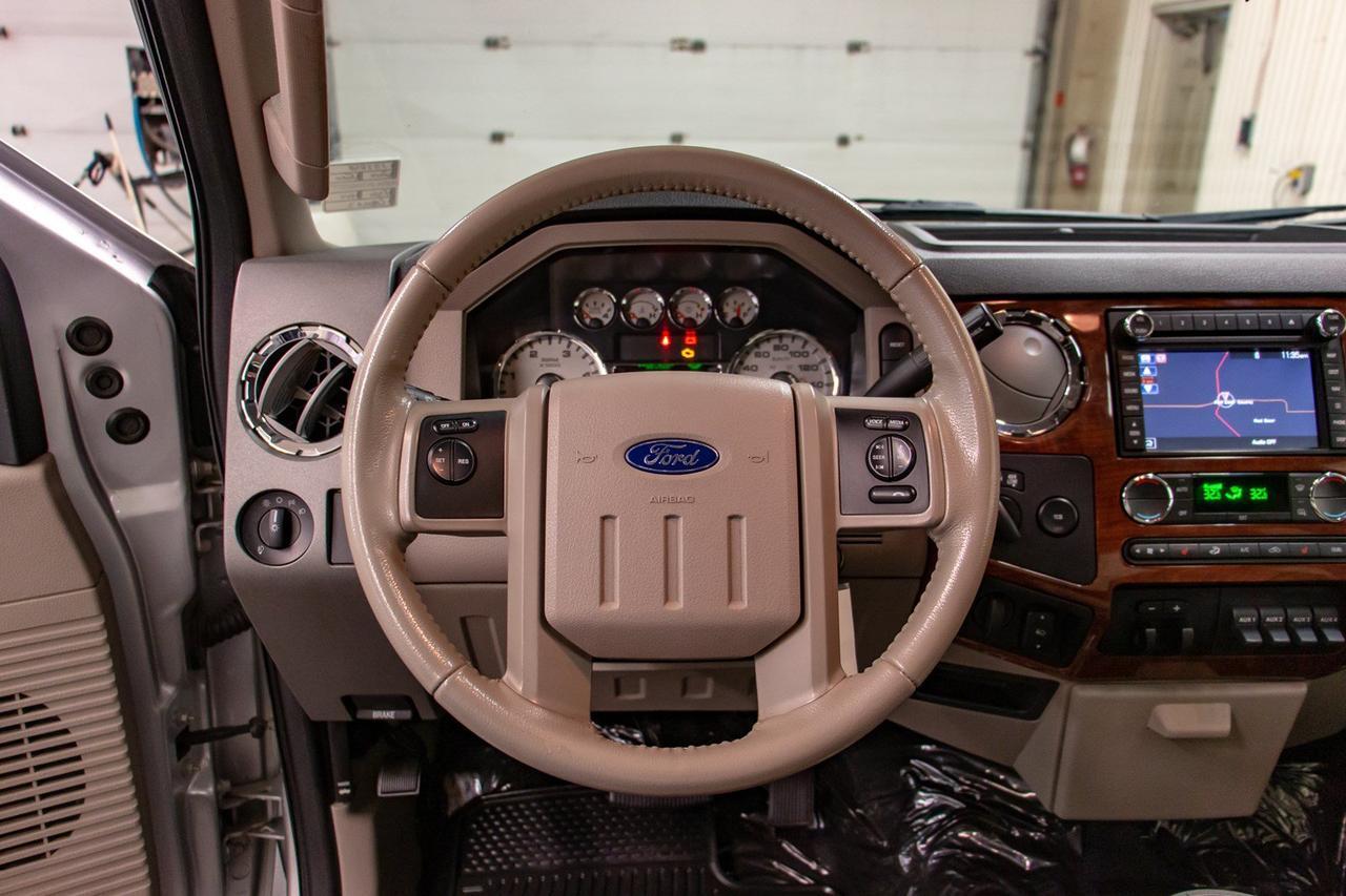 2010 Ford F-350 4x4 Crew Cab Cabela's Diesel Leather Roof Nav Red Deer AB