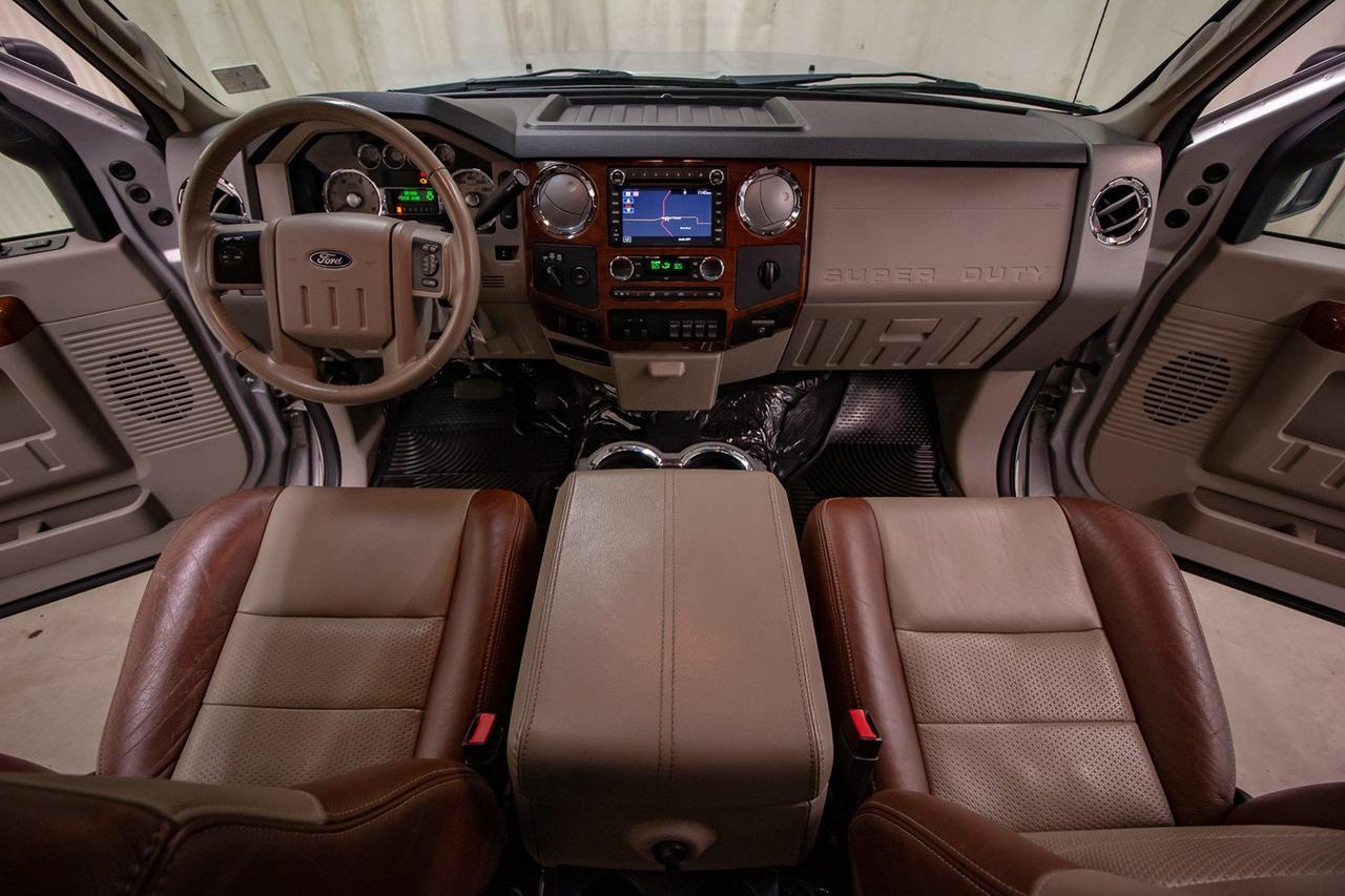 2010 Ford F-350 4x4 Crew Cab Cabela's Diesel Leather Roof Nav Red Deer AB