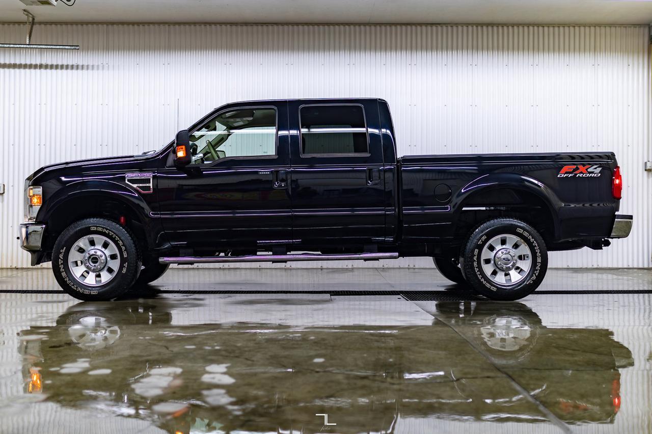 2010 Ford F-350 4x4 Crew Cab Lariat FX4 Leather Nav BCam Red Deer AB
