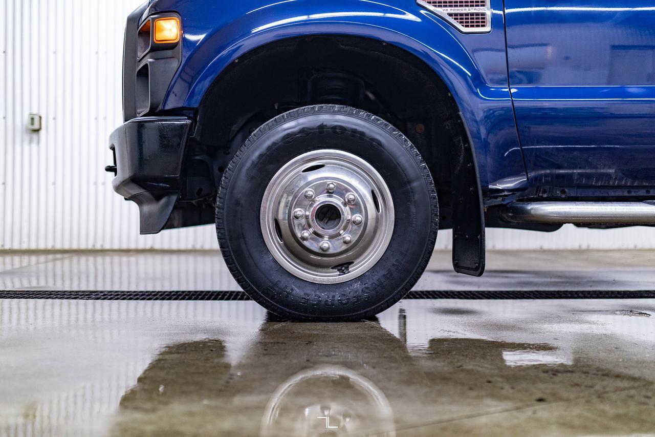 2010 Ford F-350 4x4 Super Cab XL Dually Diesel Red Deer AB