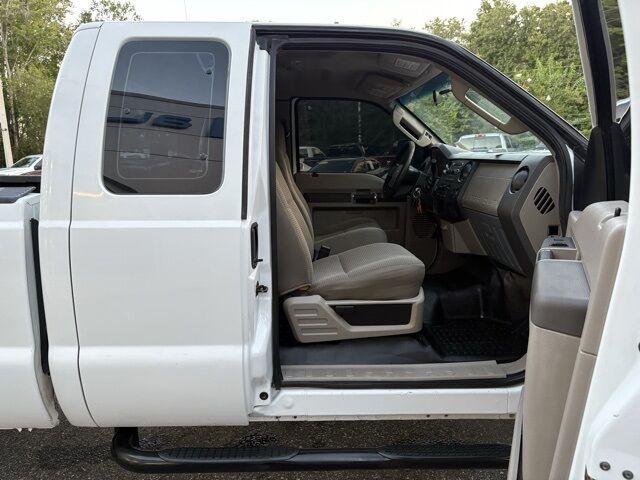 2010 Ford F-350 photo 20