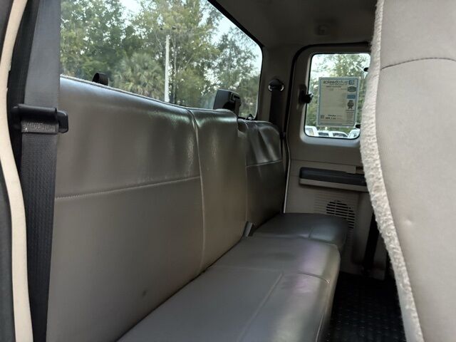 2010 Ford F-350 photo 18