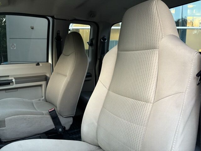 2010 Ford F-350 photo 9