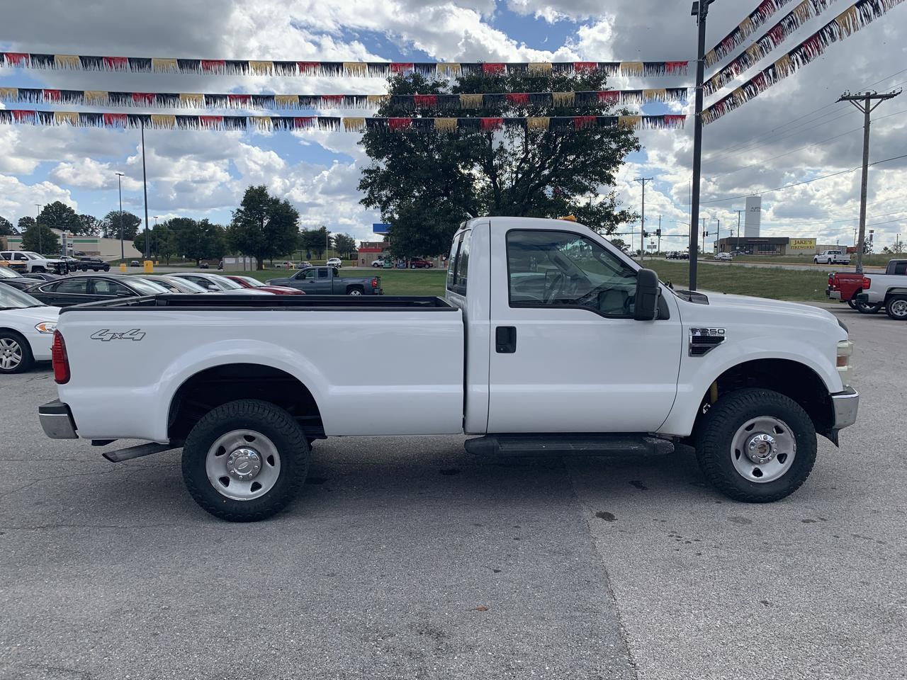 2010 Ford F250 Super Duty Regular Cab XL Pickup 2D 8 ft Aurora MO