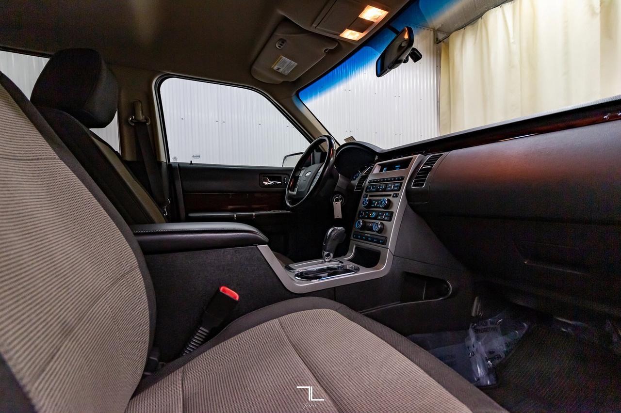 2010 Ford Flex AWD SEL 3rd Row Heated Seats Red Deer AB