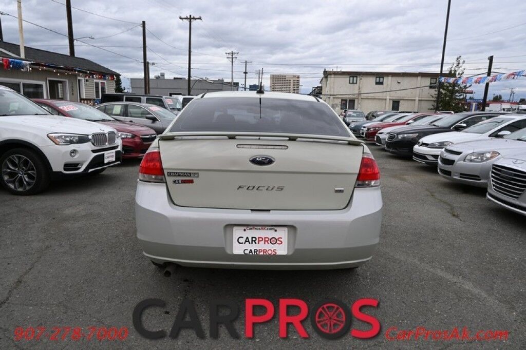 2010 Ford Focus SE - 2.0L - Automatic - Power Windows & Door Locks - Keyless Entry - Premium Sound System - Power Moonroof - Fog Lights Anchorage AK
