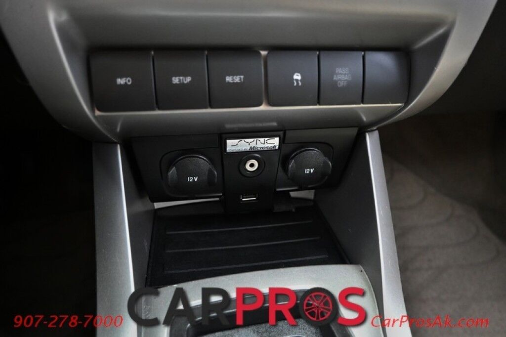 2010 Ford Focus SE - 2.0L - Automatic - Power Windows & Door Locks - Keyless Entry - Premium Sound System - Power Moonroof - Fog Lights Anchorage AK