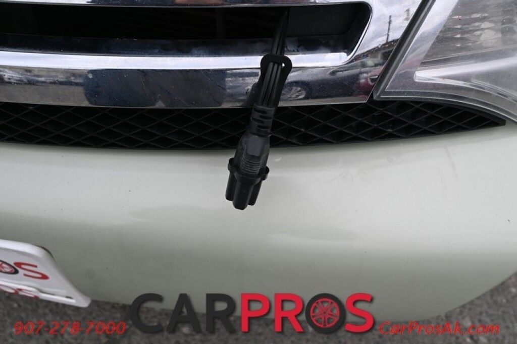 2010 Ford Focus SE - 2.0L - Automatic - Power Windows & Door Locks - Keyless Entry - Premium Sound System - Power Moonroof - Fog Lights Anchorage AK