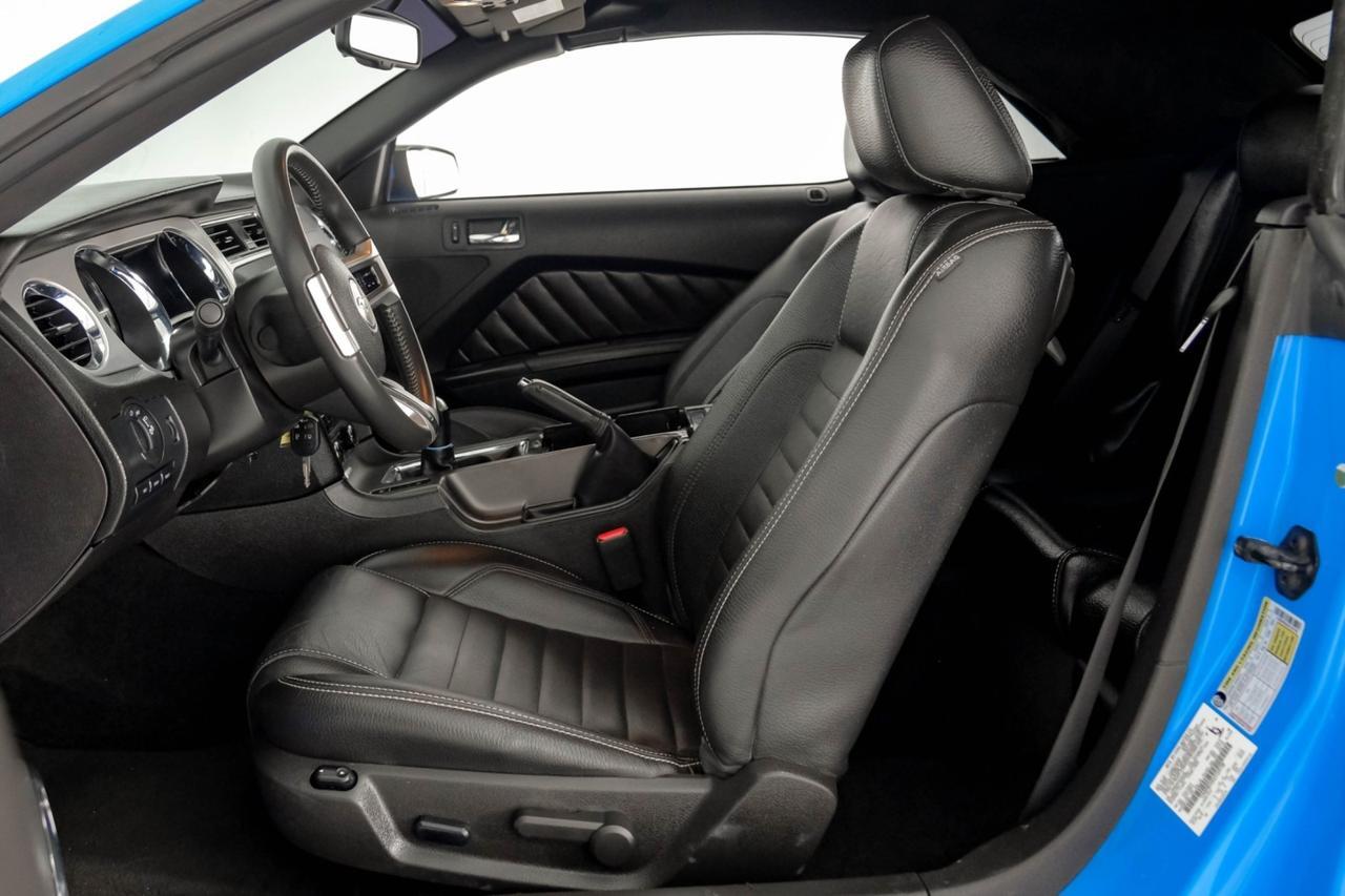 2010 Ford Mustang GT PREMIUM LEATHER HEATED SEATS DUAL POWER SEATS CRUISE CONTROL ALLOY WHEELS Carrollton TX