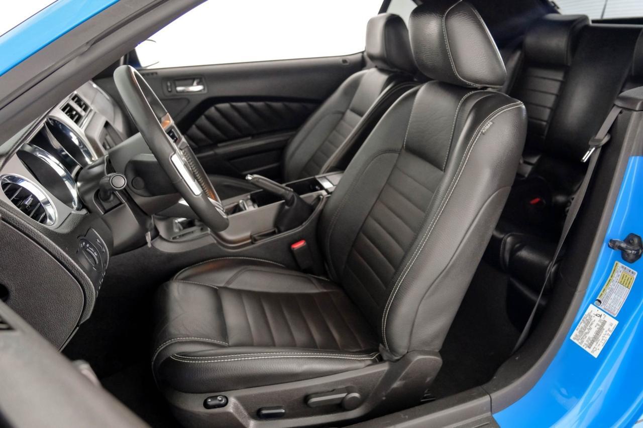 2010 Ford Mustang GT PREMIUM LEATHER HEATED SEATS DUAL POWER SEATS CRUISE CONTROL ALLOY WHEELS Carrollton TX