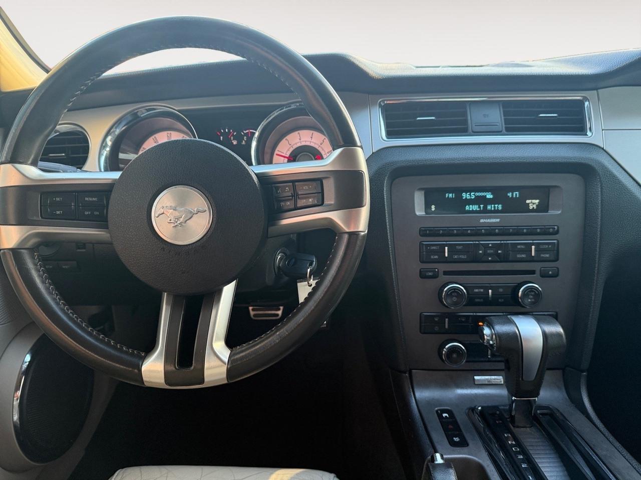 2010 Ford Mustang V6, BLUETOOTH, USB, AUX, STEERING WHEEL CONTROLS, POWER MIRRORS, POWER DRIVER SEATS, SPARE TIRE, LOW MILES, THIS IS A GREAT CAR FOR A GREAT PRICE!