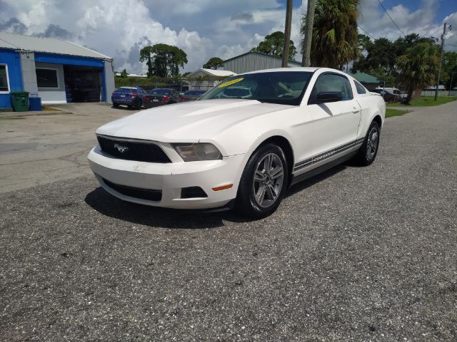2010 Ford Mustang V6 Coupe Sarasota FL