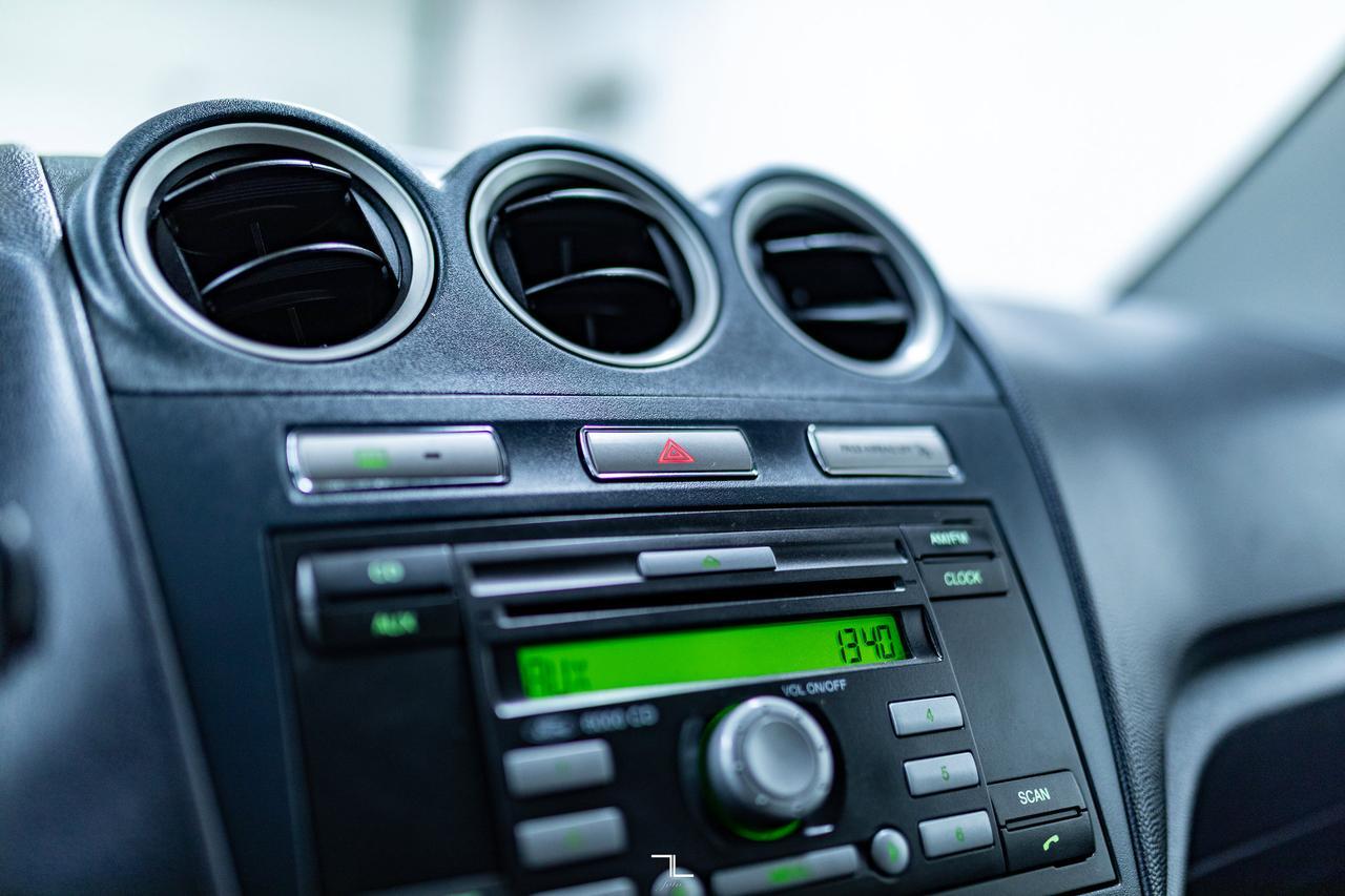 2010 Ford Transit Connect XLT Cargo Van 4 Passenger Red Deer AB