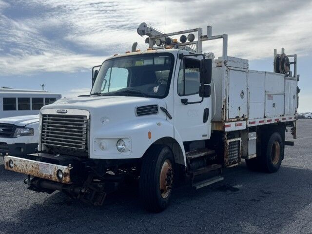 2010 Freightliner Liftmoore Crane Truck