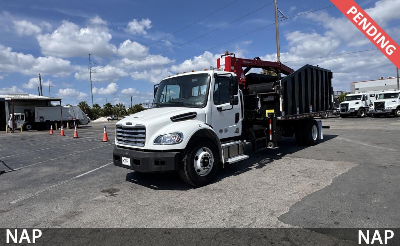 2010 Freightliner M2 106 28 yard Pac-Mac Grapple Truck