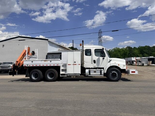 2010 Freightliner No Model M2 XCab with Palfinger Crane