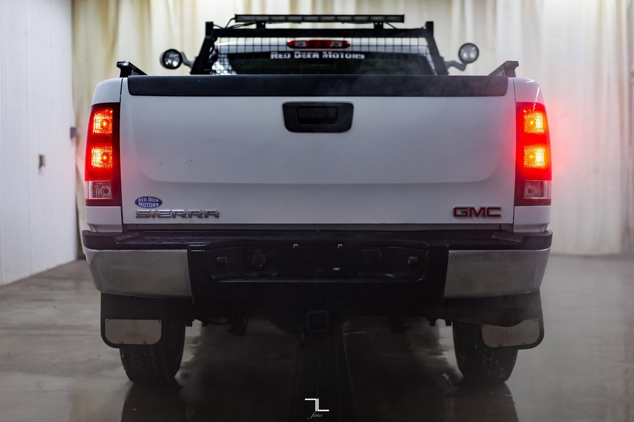 2010 GMC Sierra 2500HD 4x4 Ext Cab WT Red Deer AB