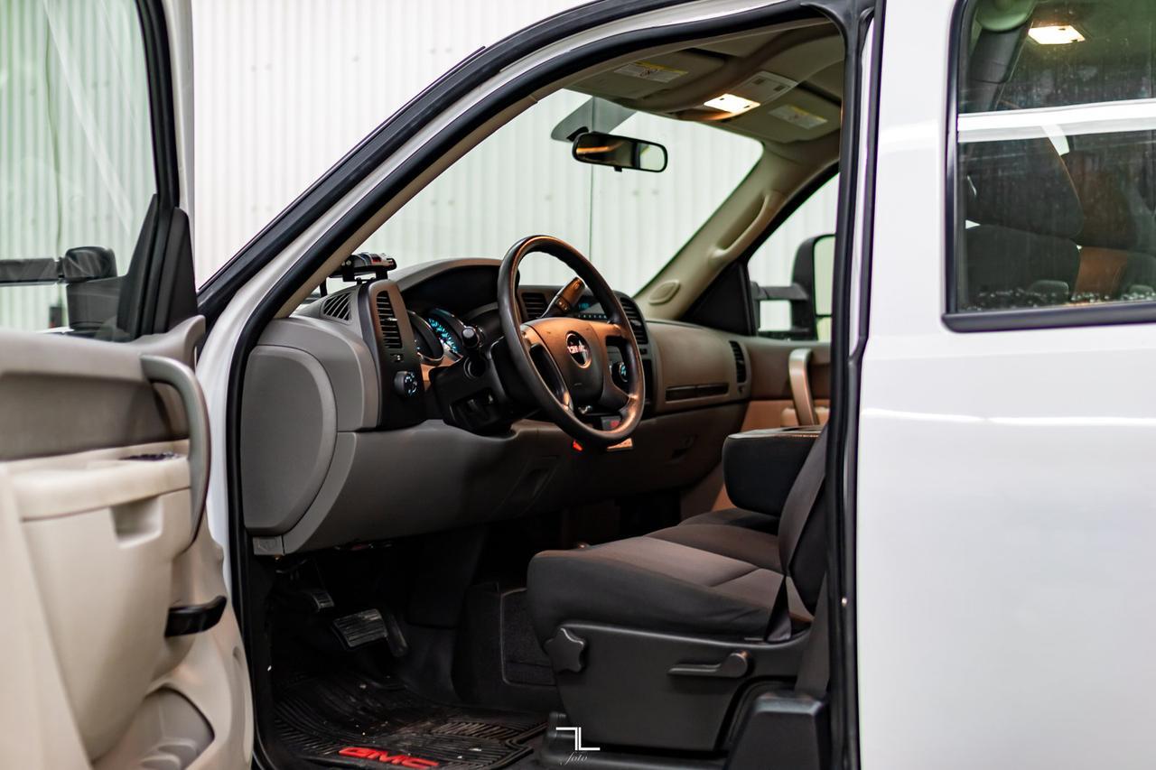 2010 GMC Sierra 2500HD 4x4 Ext Cab WT Red Deer AB
