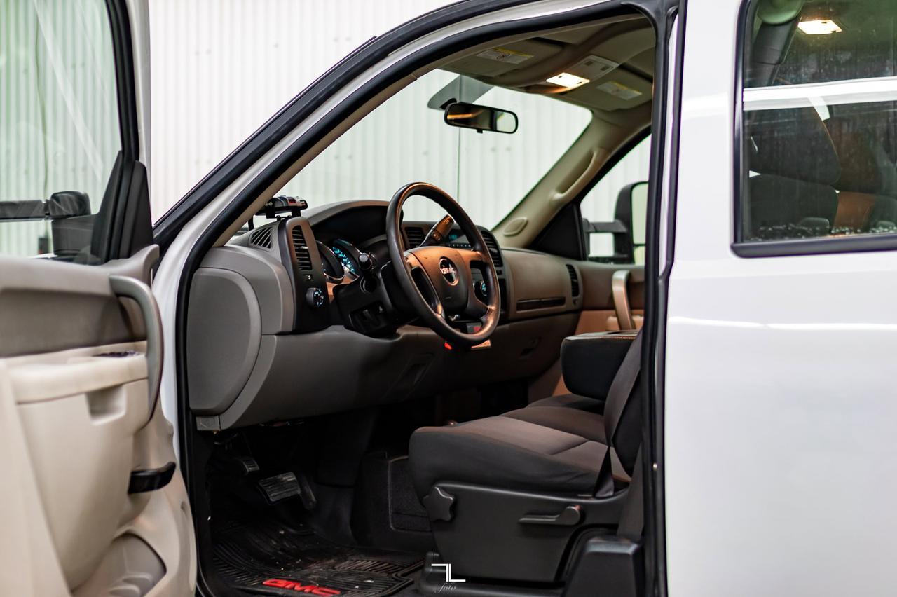 2010 GMC Sierra 2500HD 4x4 Ext Cab WT Red Deer AB