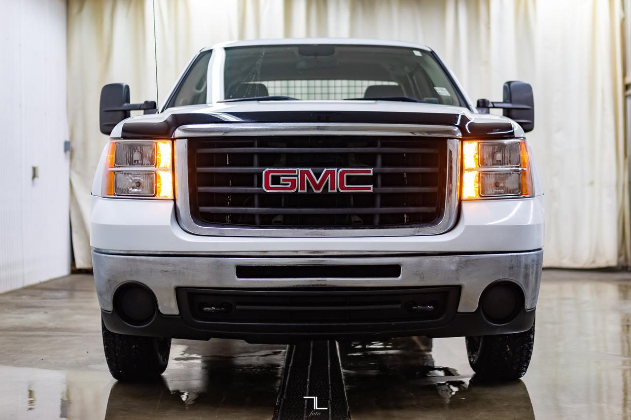 2010 GMC Sierra 2500HD 4x4 Ext Cab WT Red Deer AB