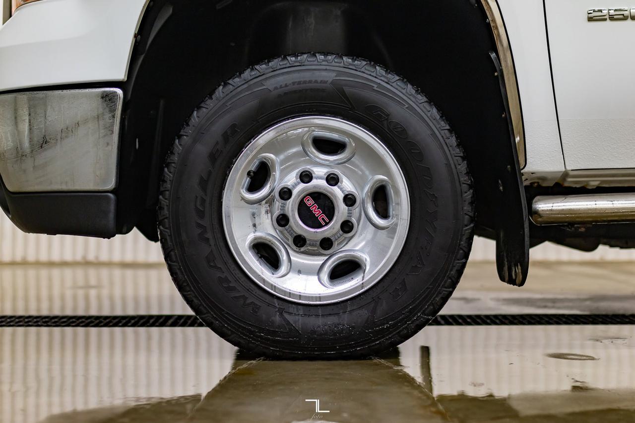 2010 GMC Sierra 2500HD 4x4 Ext Cab WT Red Deer AB