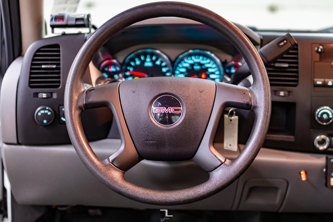 2010 GMC Sierra 2500HD 4x4 Ext Cab WT Red Deer AB